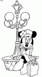 Dessin de Minnie au pied d un lampadaire parisien 
